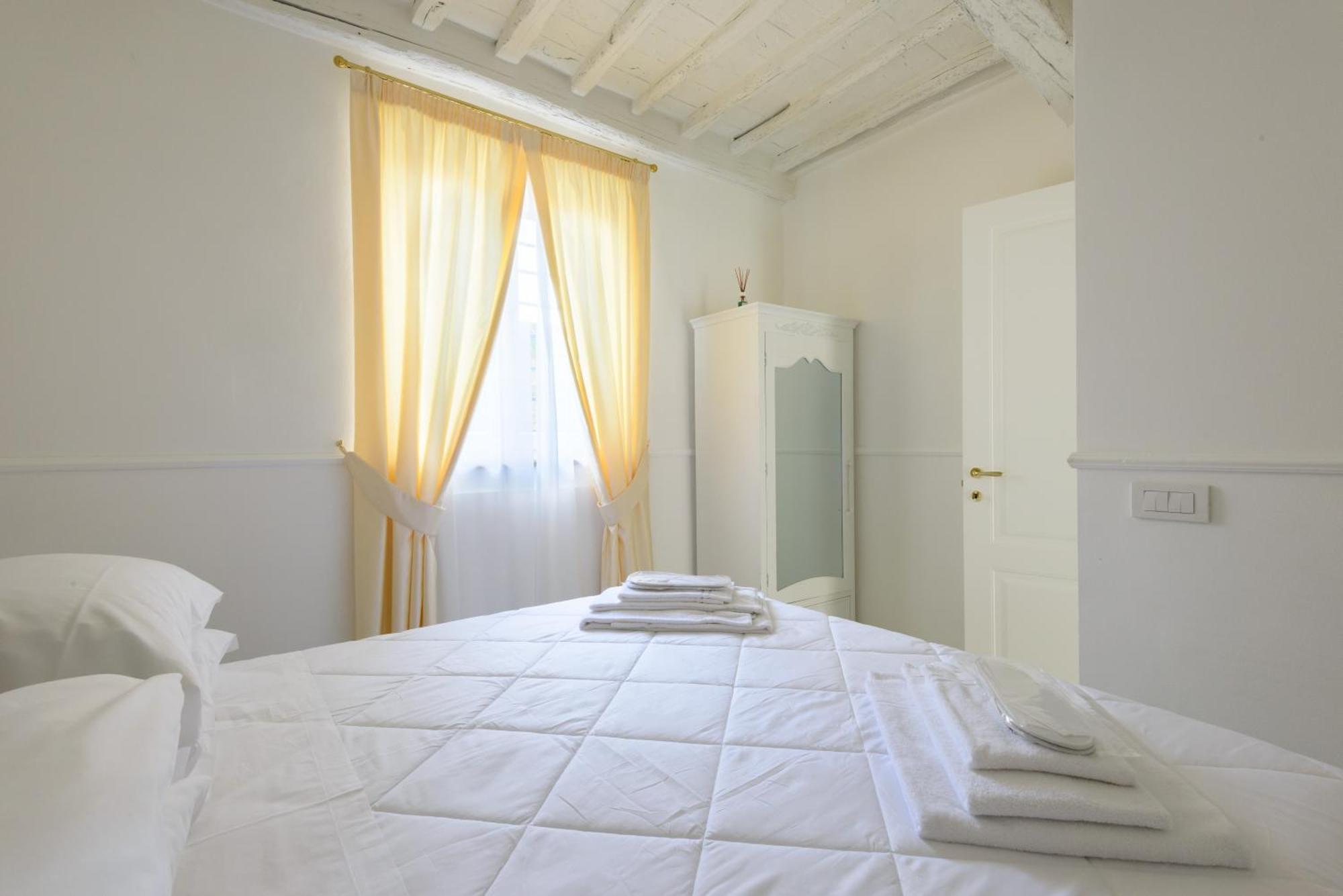 Domus Nannini Spa - L' Arco Di Matteotti Siena Exterior foto
